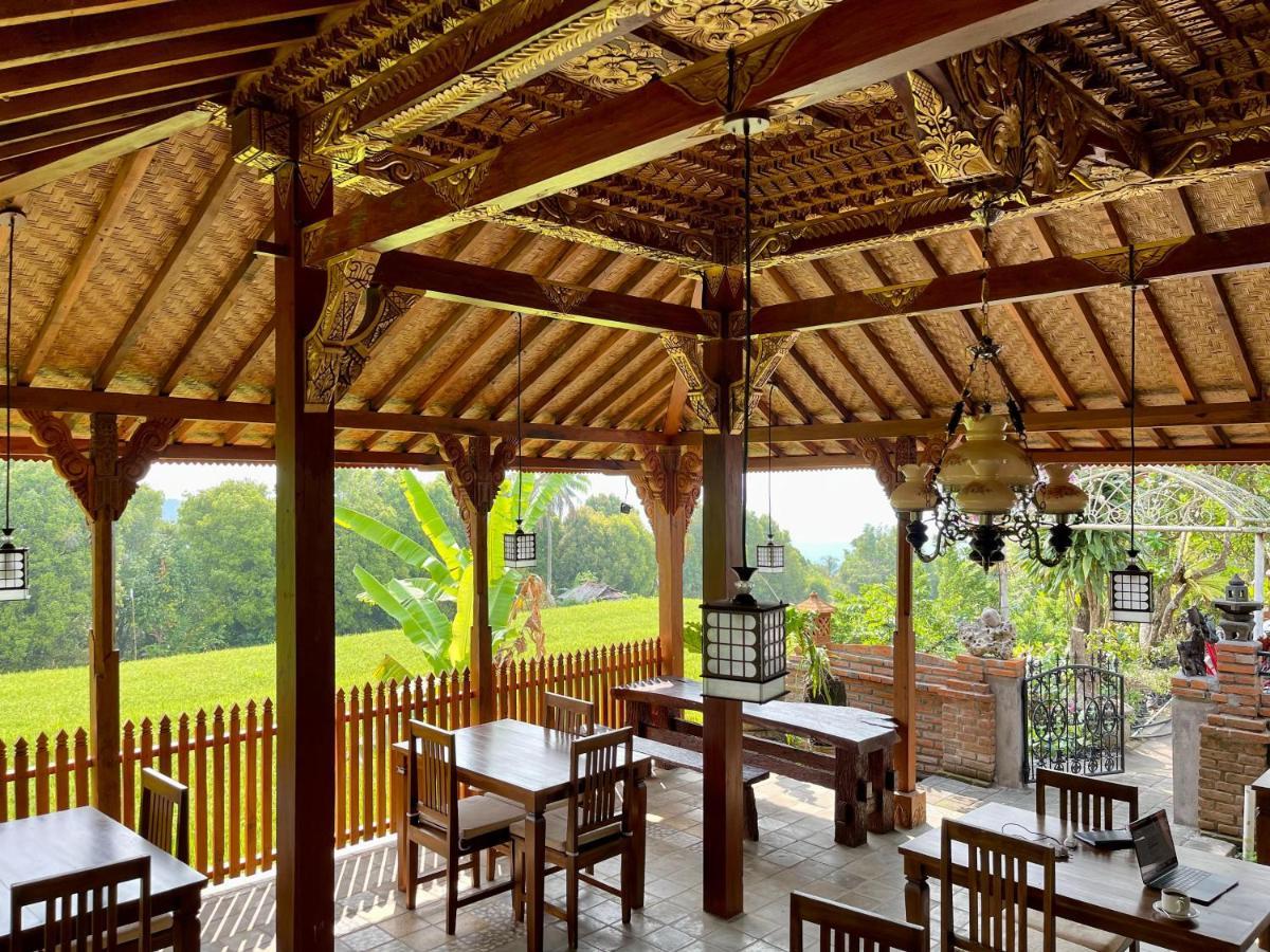 The Sangkih Villa Restaurant & Bar Munduk Eksteriør billede